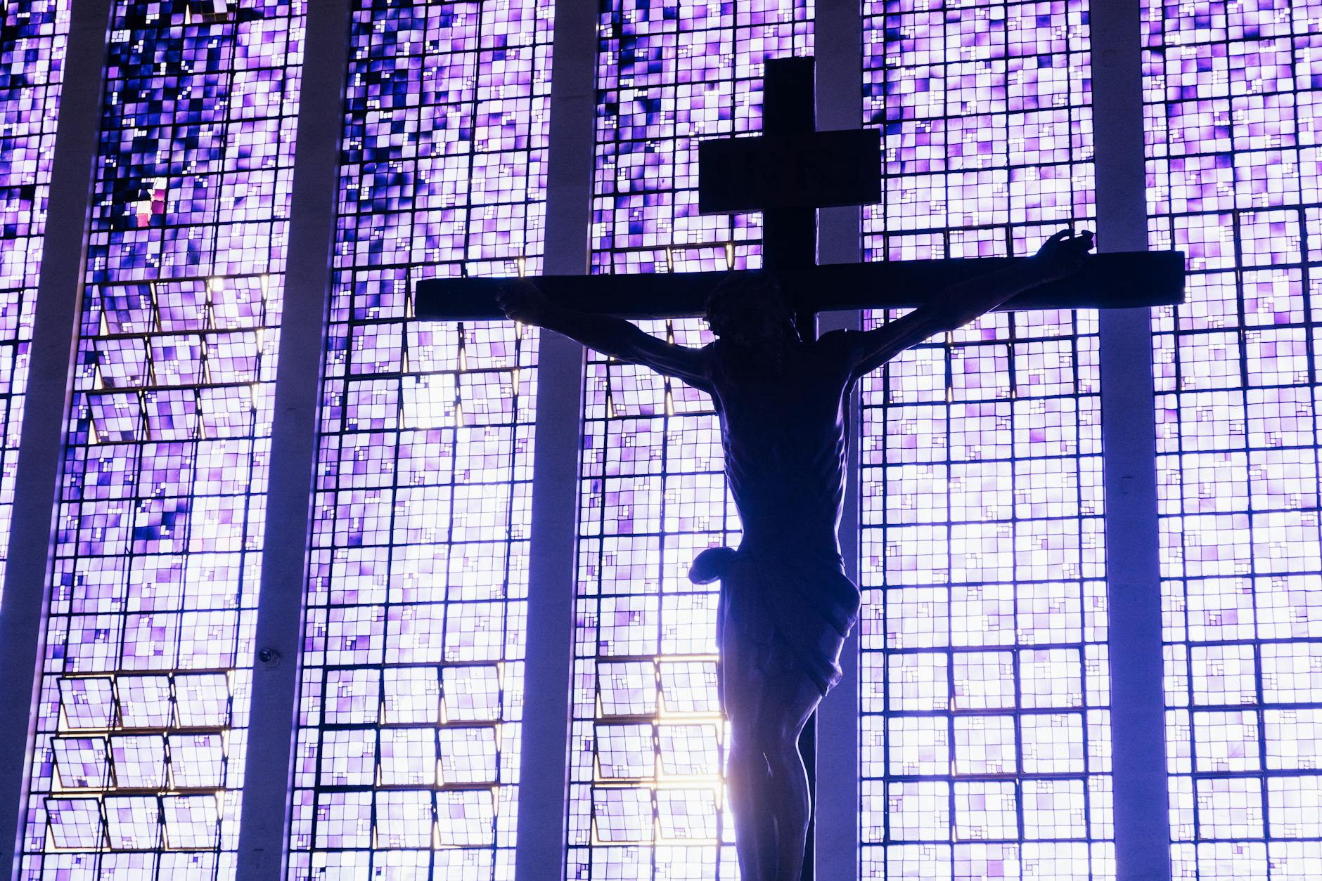pexels-photo-17291173 jesus christ in church with mosaic windows