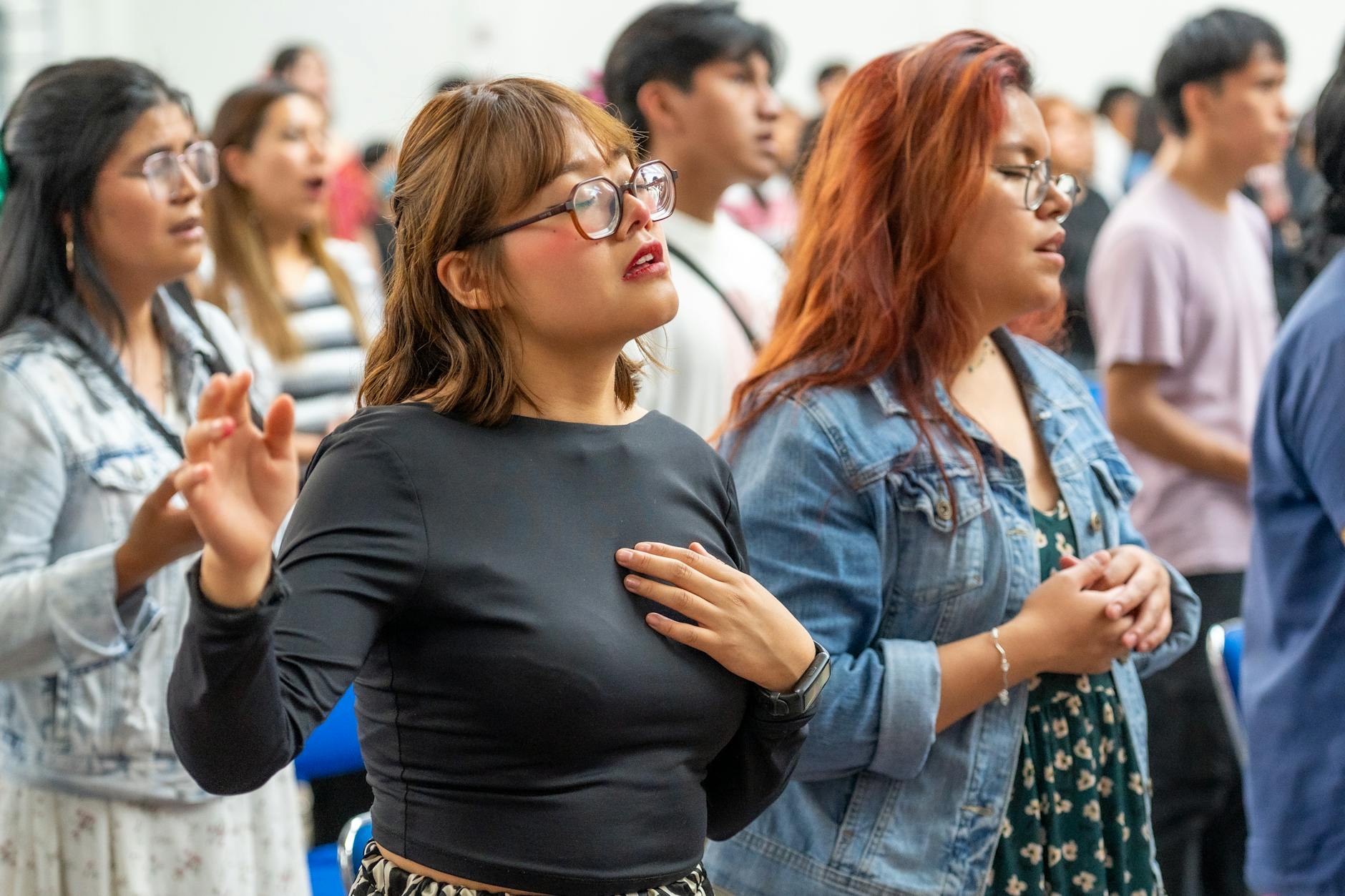 vibrant group worship in mexico city